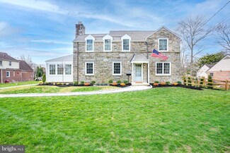 2 Lone Acre Rd, Wilmington, DE 19803