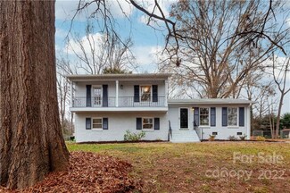 4801 Easthaven Dr, Charlotte, NC 28212