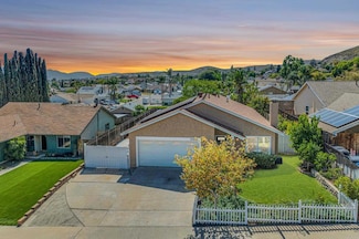 10344 Escadera Dr, Lakeside, CA 92040