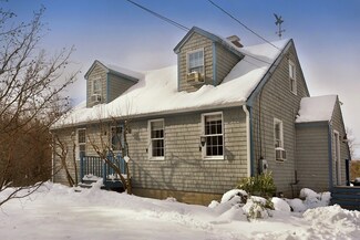 83 Stewart St, West Newbury, MA 01985