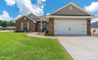 105 Red Bird Cove, Senatobia, MS 38668