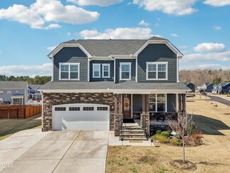 251 N Crest Dr, Chapel Hill, NC 27517