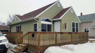 815 8th Ave NE, Devils Lake, ND 58301