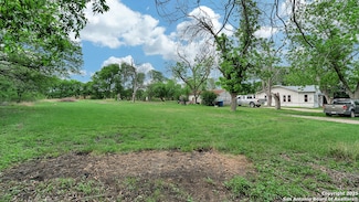276 Country Ln, Schertz, TX 78108
