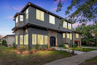 9100 Kenton Ave, Skokie, IL 60076