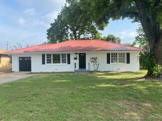 1004 E 6th St, Ada, OK 74820