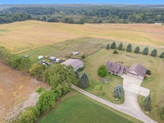 64252 Walnut Rd, Vandalia, MI 49095