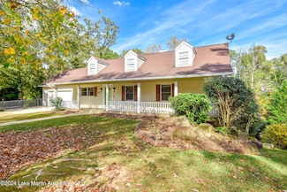 1042 Aztec Dr, Alexander City, AL 35010