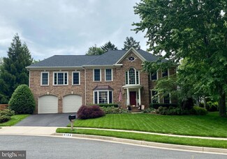 9108 Oak Chase Ct, Fairfax Station, VA 22039