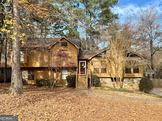 2691 Holly Springs Dr, Snellville, GA 30078