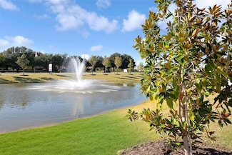 8031 Sunflower Ln, Dallas, TX 75252