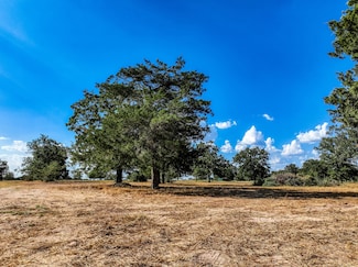 120 Feder Way, West Point, TX 78963