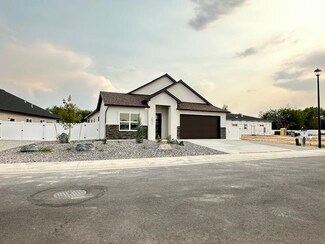 2877 Rock Creek Dr, Grand Junction, CO 81503