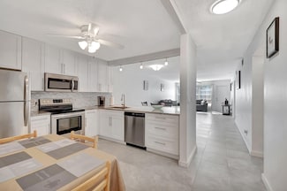 9110 Fairbanks Ln Unit 5, Boca Raton, FL 33496