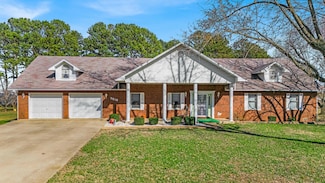 2818 Christie Dr, West Plains, MO 65775