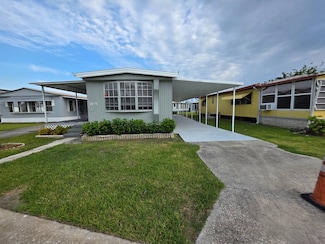 1186 Primrose Peak Dr, Ruskin, FL 33570
