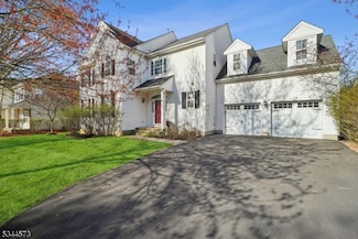 12 Hansom Rd, Basking Ridge, NJ 07920