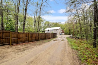 12 Little Falls Bridge Rd, Rochester, NH 03867