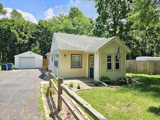 1616 Nazareth Rd, Kalamazoo, MI 49048