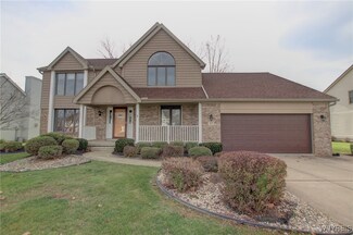 37 Hemlock Ln, Lancaster, NY 14086