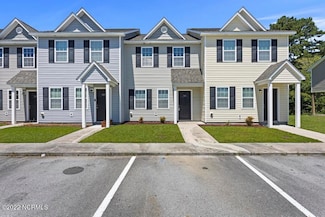 117 Virginias Landing Ct, Richlands, NC 28574