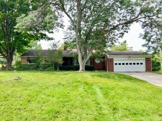 11941 Amherst Ct, Plymouth, MI 48170