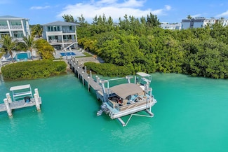230 Pescayo Ave, Marathon, FL 33050