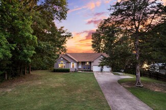 101 Sunset Beach Rd, Florence, AL 35633