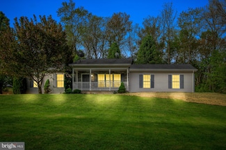 13390 Collins School Rd, Felton, PA 17322