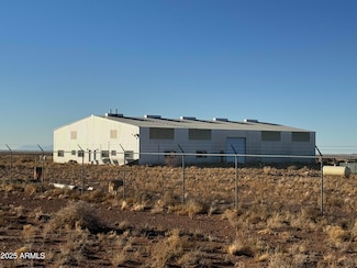1259 Stallion Rd, Winslow, AZ 86047