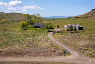 1821 Canyon Rd, Council, ID 83612