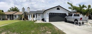 1024 Hazelnut St, Wasco, CA 93280
