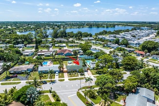 1925 Moor Dr, Lake Worth, FL 33461