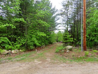 7 Stonehedge Dr, Bridgton, ME 04009