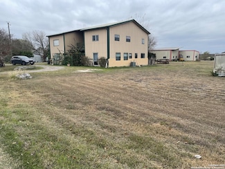 483 Sassman Rd, Marion, TX 78124