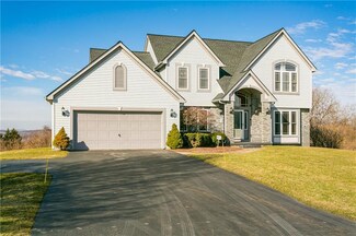 7265 Montgomery Ln, Victor, NY 14564