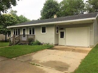 303 SW Brown St, Verndale, MN 56481