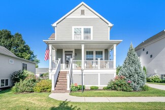466 E Summer Grove Dr, Douglas, MI 49406