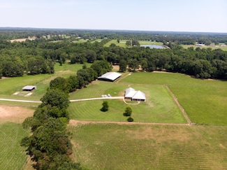 3148 Volley Campbell Rd, Terry, MS 39170