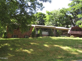 95 Euclid Ave, Marion, VA 24354