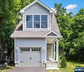 720 Kuser Rd, Hamilton, NJ 08619