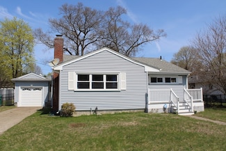 48 Ellendale Rd, Attleboro, MA 02703