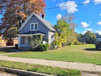 1614 Kendall St, South Bend, IN 46613