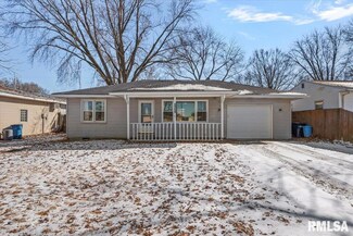 3320 Solar Ave, Springfield, IL 62707