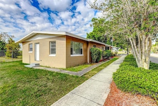 1928 3rd St NE, Winter Haven, FL 33881