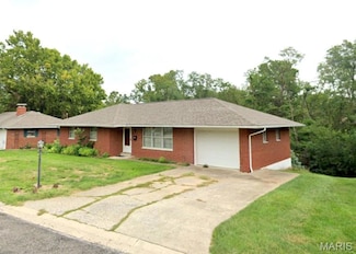 12 Susan Ct, Collinsville, IL 62234