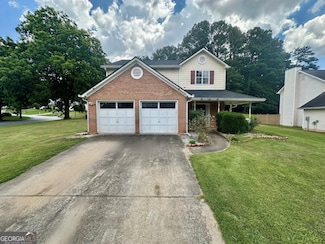 665 Walnut Creek Dr NW, Lilburn, GA 30047