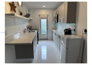2514 Hayes St Unit 6, Hollywood, FL 33020