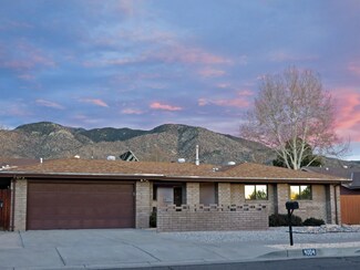 4004 Stephanie Dr NE, Albuquerque, NM 87111