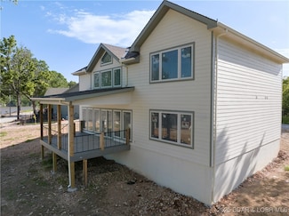 17 Eagles Pass, Climax Springs, MO 65324